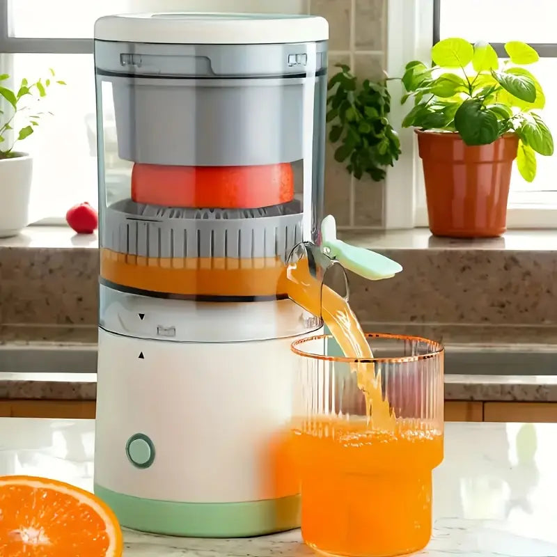 Portable Juicer with USB Charging, Automatic Juice Separator